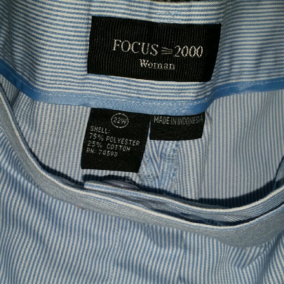 Plus size capris - Picture 4 of 4