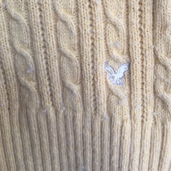 American Eagle small yellow sweater - Picture 3 of 3