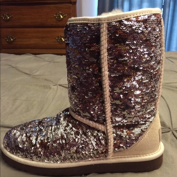sequin uggs size 5 sequin uggs size 5