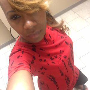 Meet your Posher, Debra