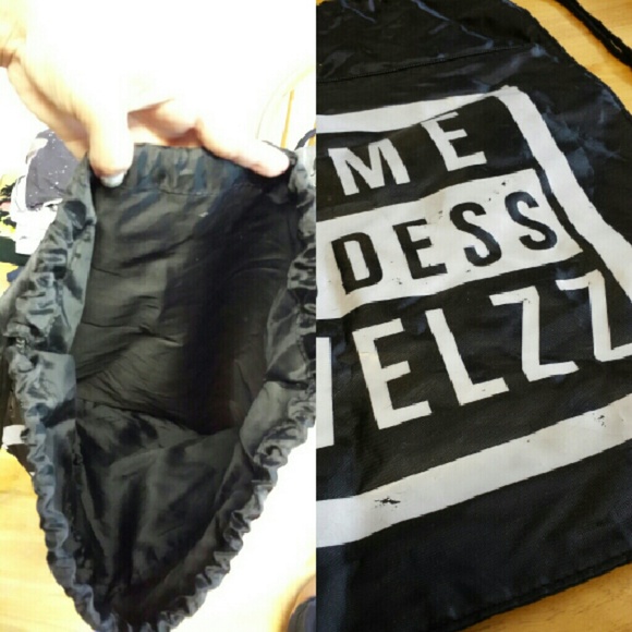 Dimepiece Drawstring Backpack - Picture 3 of 3