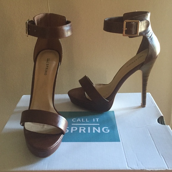 Brown/Cognac heel sandals. Size 7.5 will fit an 8.