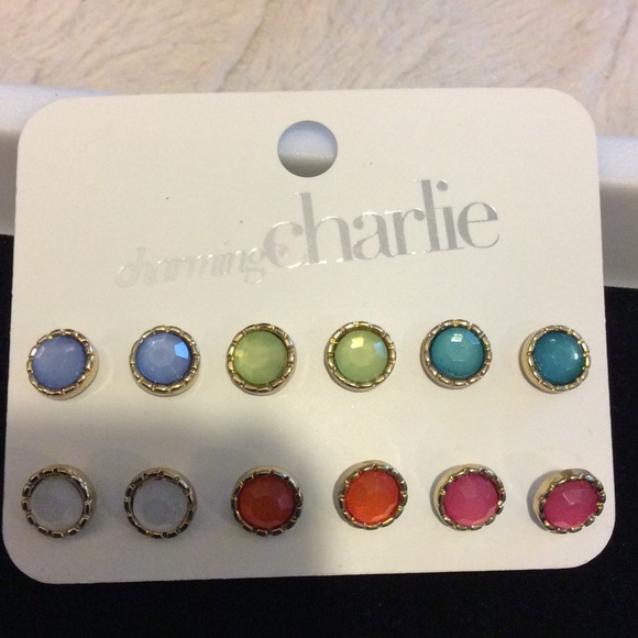 Color studs