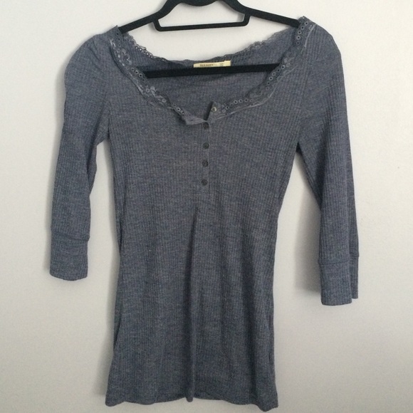 3/4 length shirt