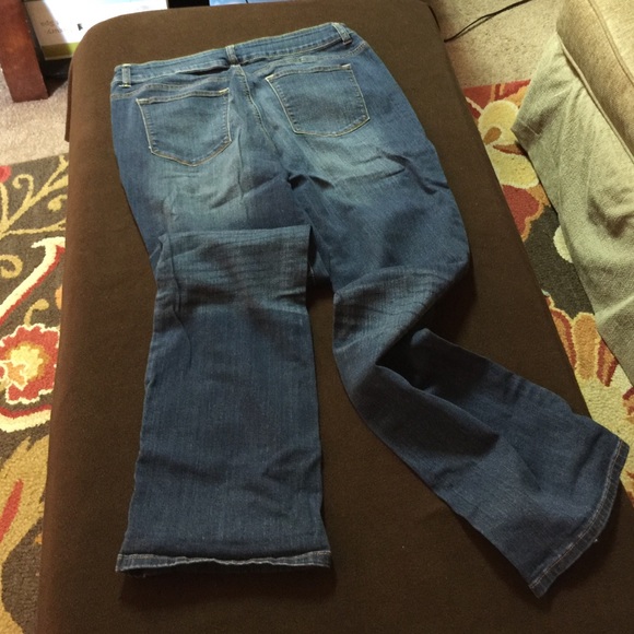 BootCut Jeans - Picture 4 of 4