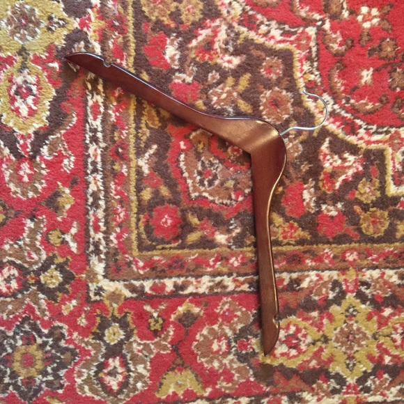 Set of 5 wooden hangers
