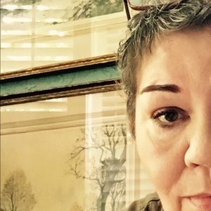 Meet your Posher, Lallie