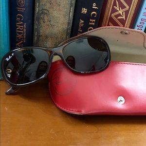 Polarized Ray Ban sunglasses with case!