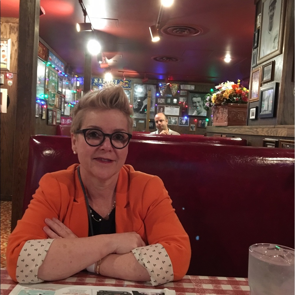 Meet your Posher, Maria