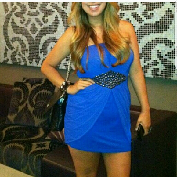 Strapless blue party dress