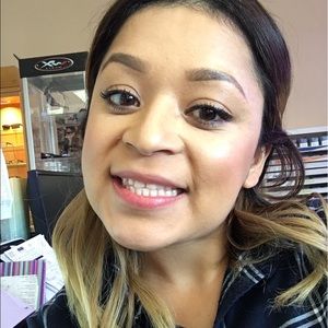 Meet your Posher, Crystal