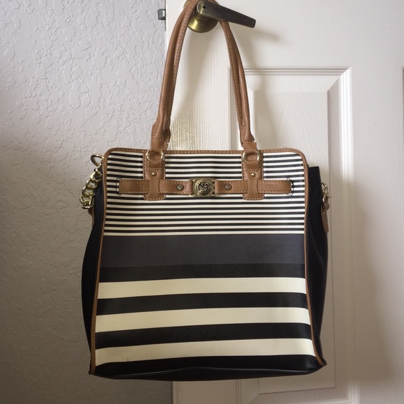 Marc Fisher tote purse with strap