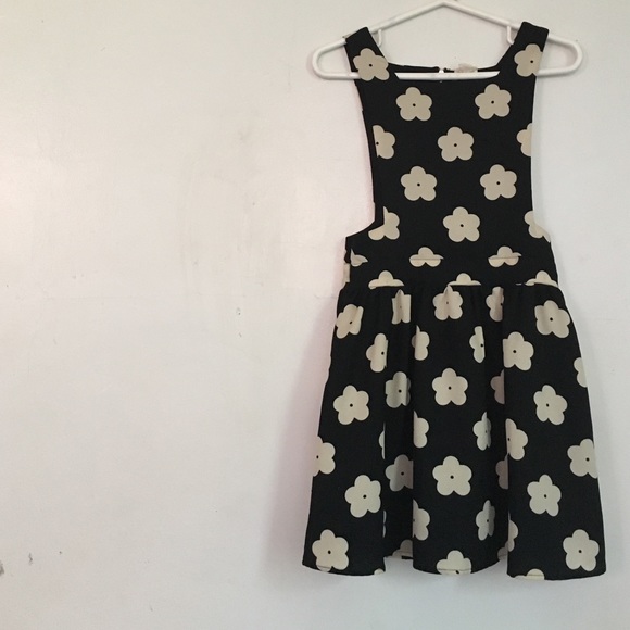 Dresses & Skirts - Flower skater dress