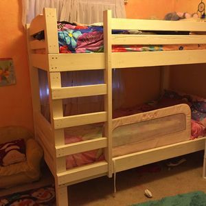 Meet your Posher, Hand made bunk beds