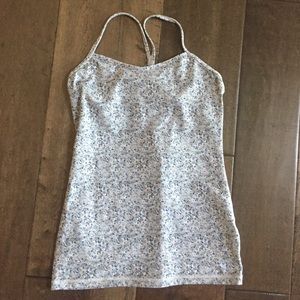 Lululemon size 8 Y tank