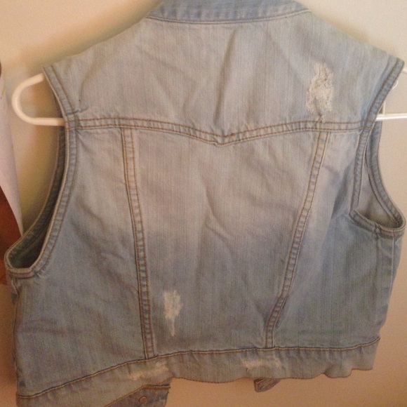 Light Denim Jean Vest - Picture 3 of 3