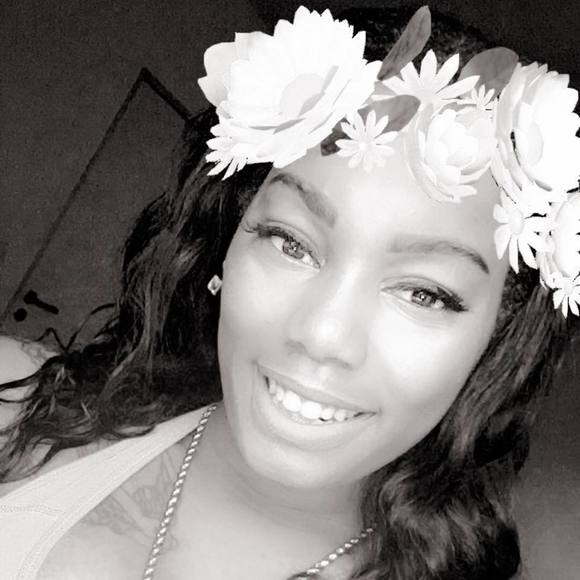 Meet your Posher, Imani - Picture 1 of 1