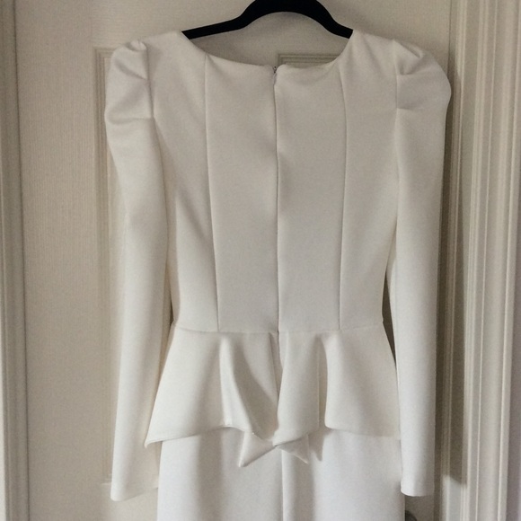 Peplum white dress, newer worn - Picture 3 of 4