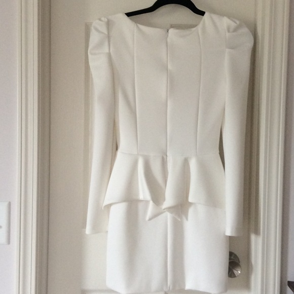 Peplum white dress, newer worn - Picture 4 of 4