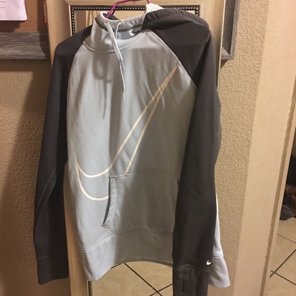 Nike Therma-Fit hoodie