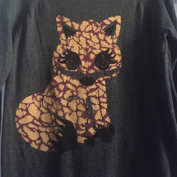 ✨FOREVER 21 -- Fox Sweater✨ - Picture 2 of 3