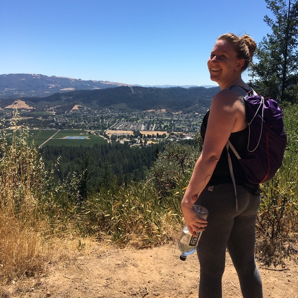 Meet your Posher, Valerie - Picture 1 of 1