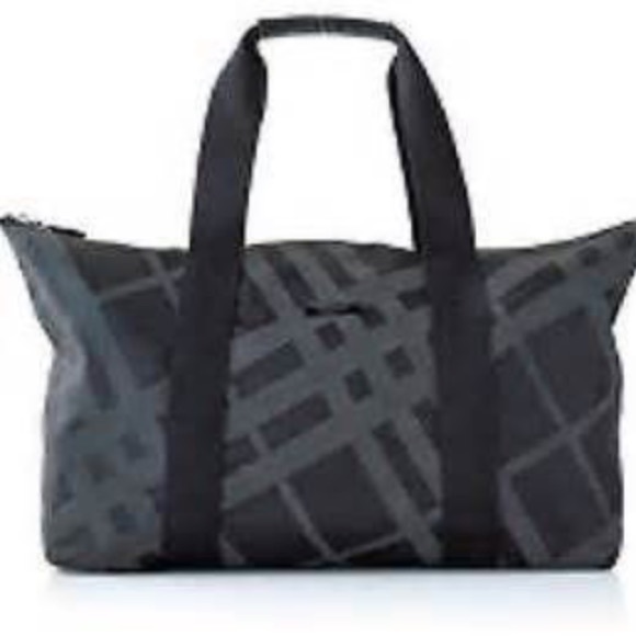 Burberry Duffle bag
