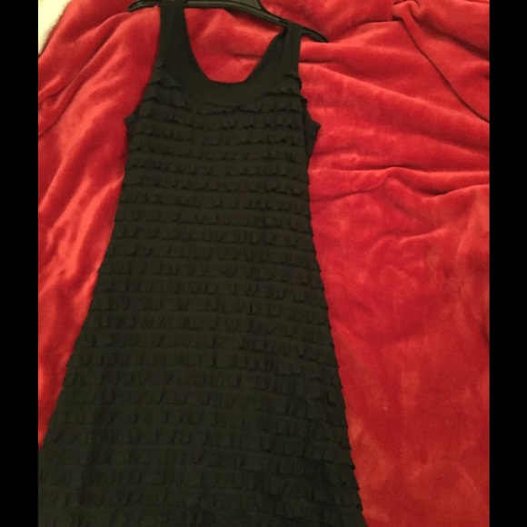 Black Bodycon ruffle dress - Picture 1 of 2