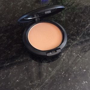 MAC Studio Fix Pressed Powder