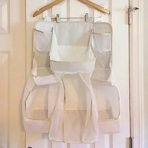 Baby/infant/toddler storage