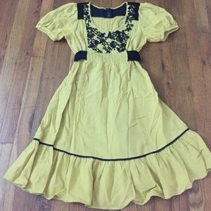 Anthropologie yellow peasant dress in Size 2
