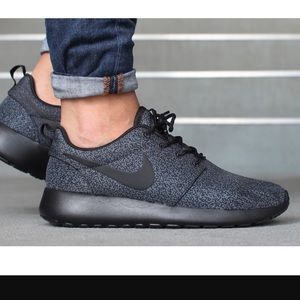 Women's Nike Roshe Run