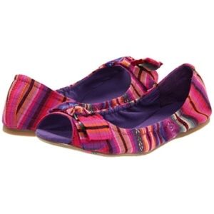 Report multi color peeptoe flat
