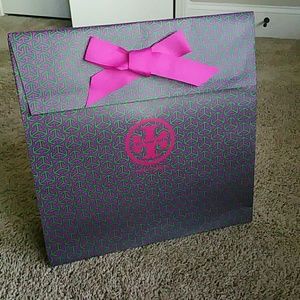 Tory burch gift bag