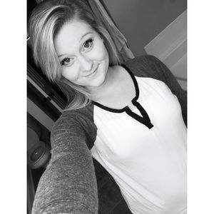 Meet your Posher, Casey