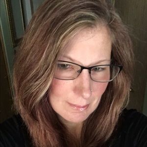 Meet your Posher, Stacy