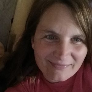 Meet your Posher, Elise