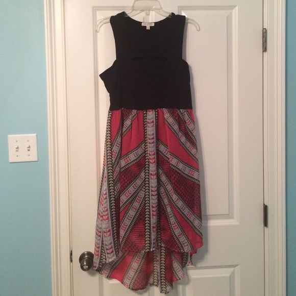 Fun but modest dress for all occasions! - Picture 1 of 3