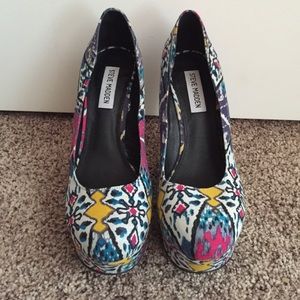 Steve Madden pattern wedges