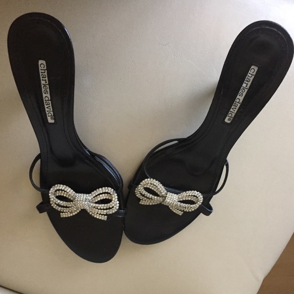 Charles David Rhinestone Slides - Picture 2 of 4