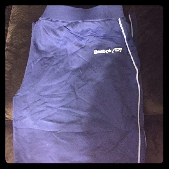 Navy Blue Reebok capri workout pants