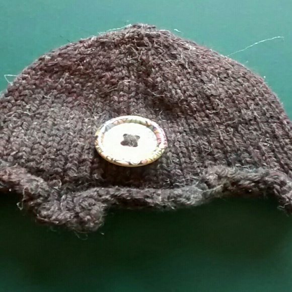 Knitted hat and booties NWOT - Picture 3 of 3