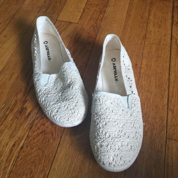 airwalk crochet shoes