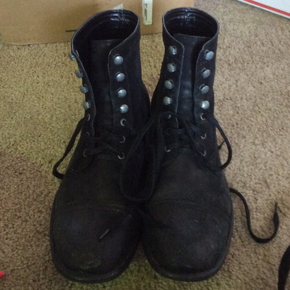 Men's black leather boots