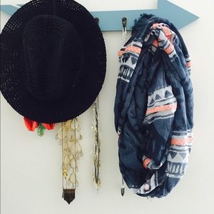 NEW Urban Outfitters Infinity Scarf