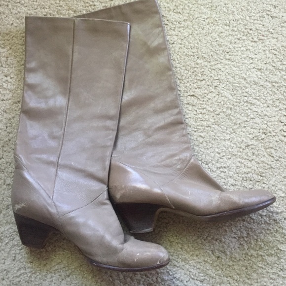 Shoes - Grey knee high boots vintage