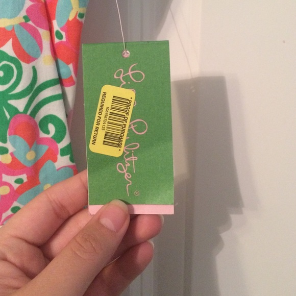 Lilly Pulitzer dress in Mariposa print! - Picture 3 of 3