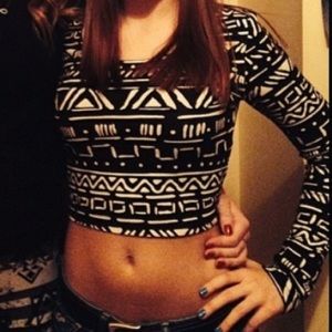 Long Sleeve Crop Top !