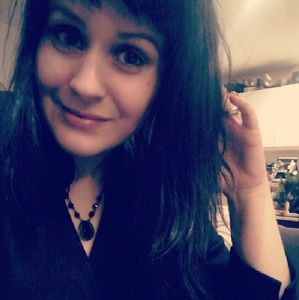 Meet your Posher, Lauren