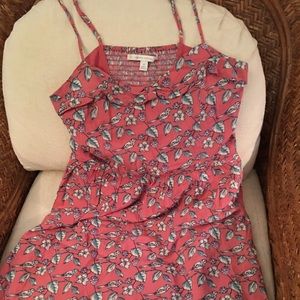 Nice dress, very cute pretty colors, love it.